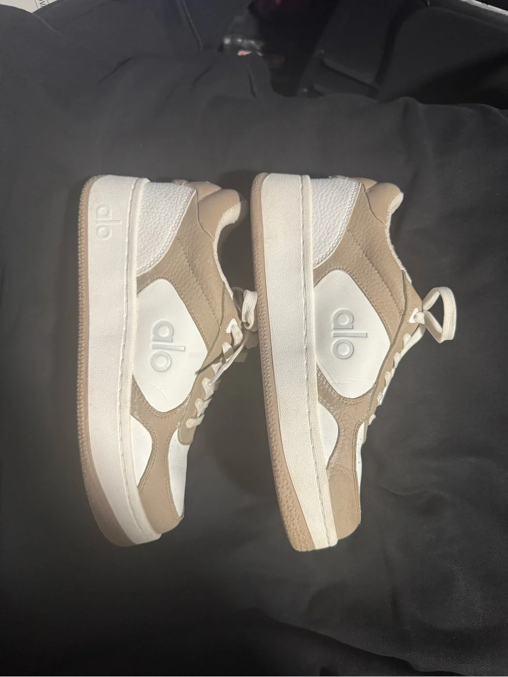ALO Yoga Women's Sneakers in White and Tan